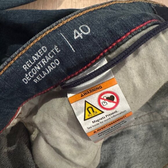 Tommy Hilfiger Mens Relaxed Fit Snap adaptable Jeans 40W x 32L NEW - Picture 10 of 13